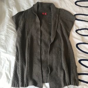 Short sleeve cardigan